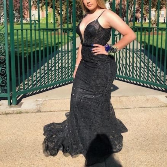 Prom Dress - Picture 3 of 5